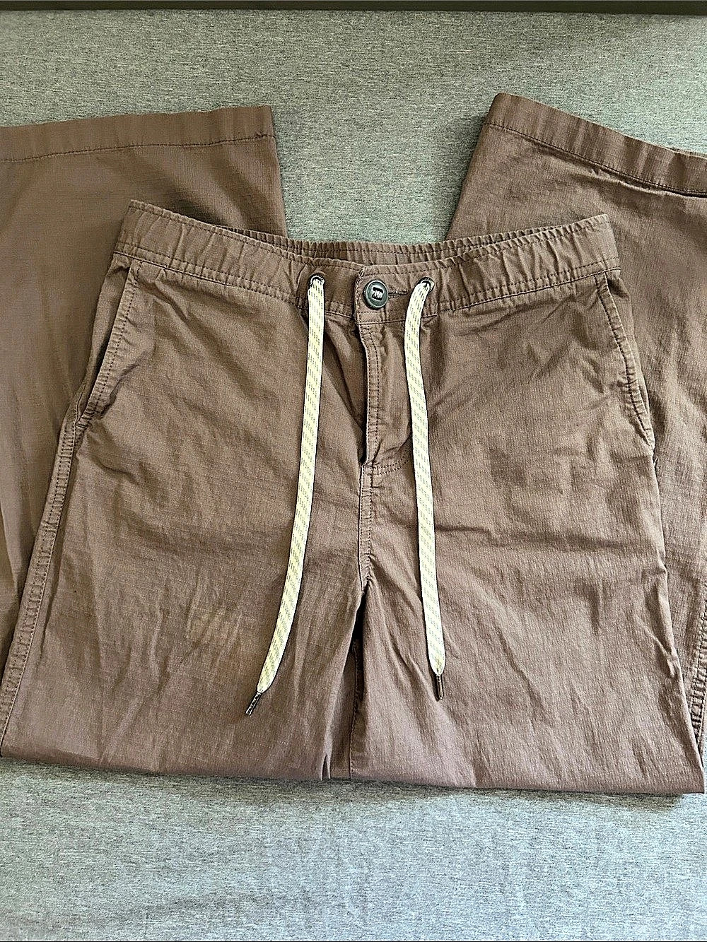 Vuori Ripstop tan pants